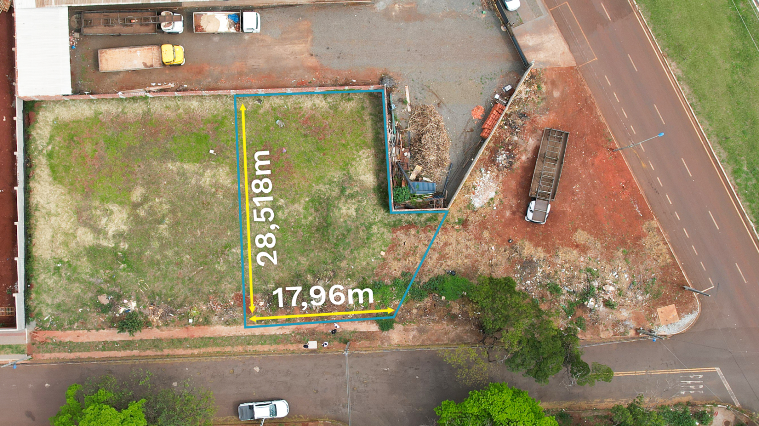 slide-terreno-planville-512m